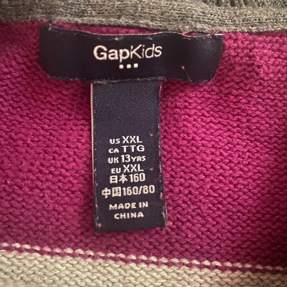 NEW gap sweater - Picture 2 of 2